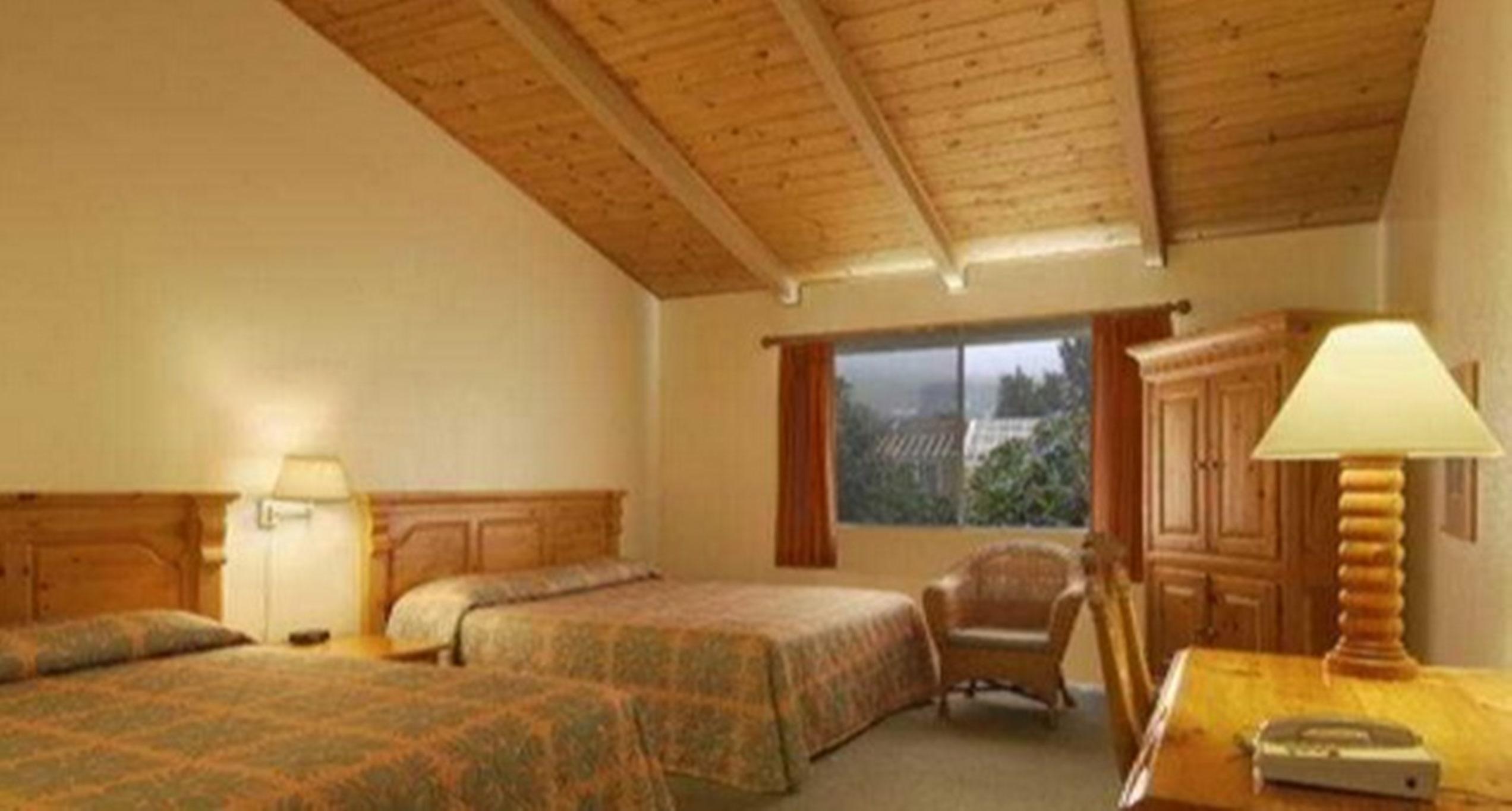 Castle Waimea Country Lodge מראה חיצוני תמונה