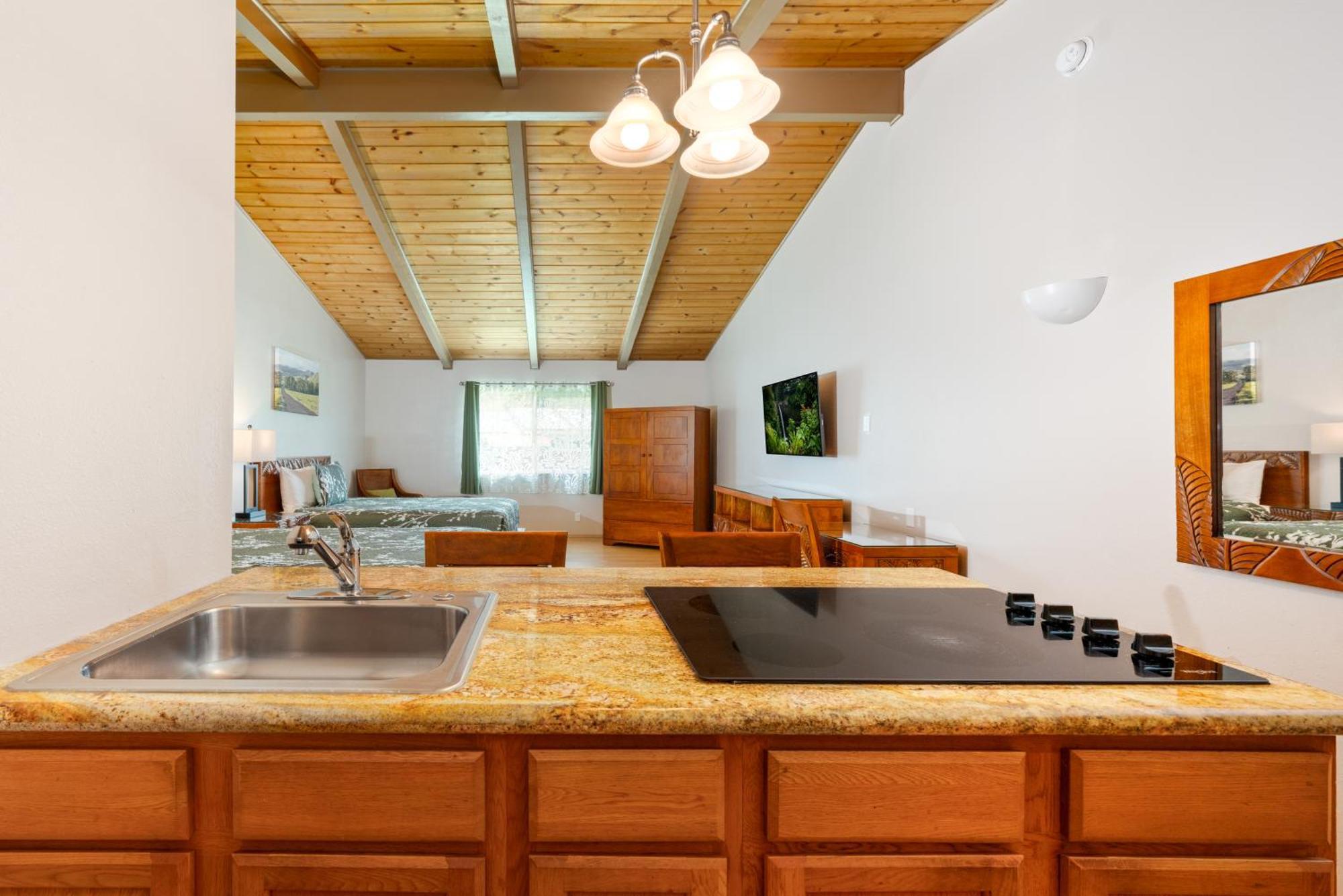 Castle Waimea Country Lodge מראה חיצוני תמונה